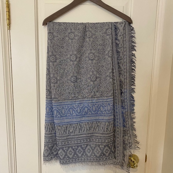 Scarfs ( Sorted ) - Picture 4 of 10